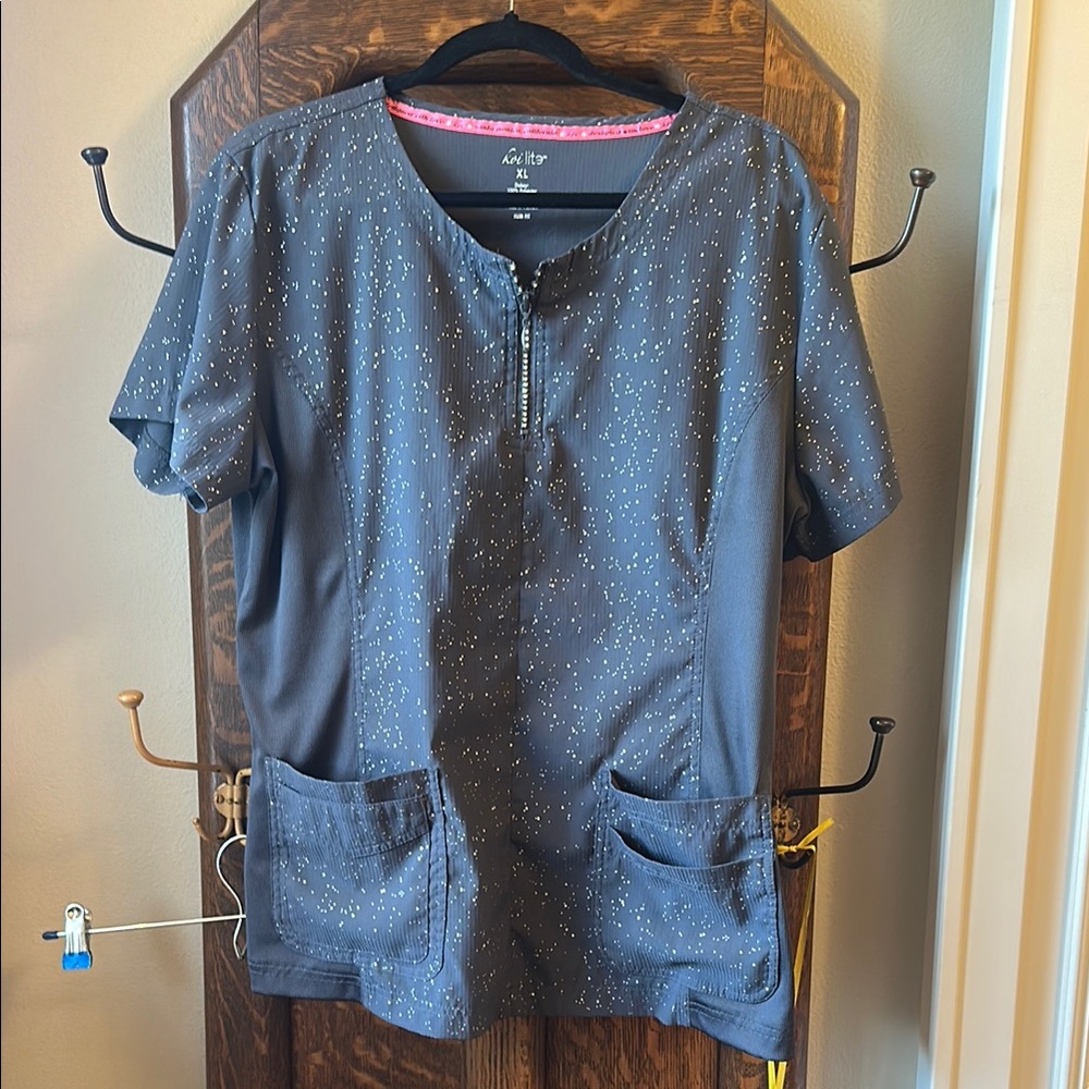 Koi lite grey galaxy Speckled Top XL